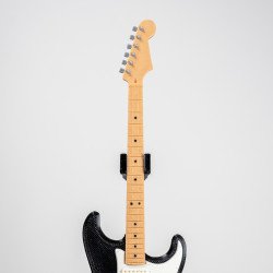 Detalle del mástil y cabeza de la réplica en miniatura de Fender Stratocaster negra